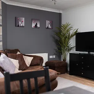 Charming 2br Ground Floor Flat In Sholing, 11 Mins From Centre - Recently Set Up With Southampton